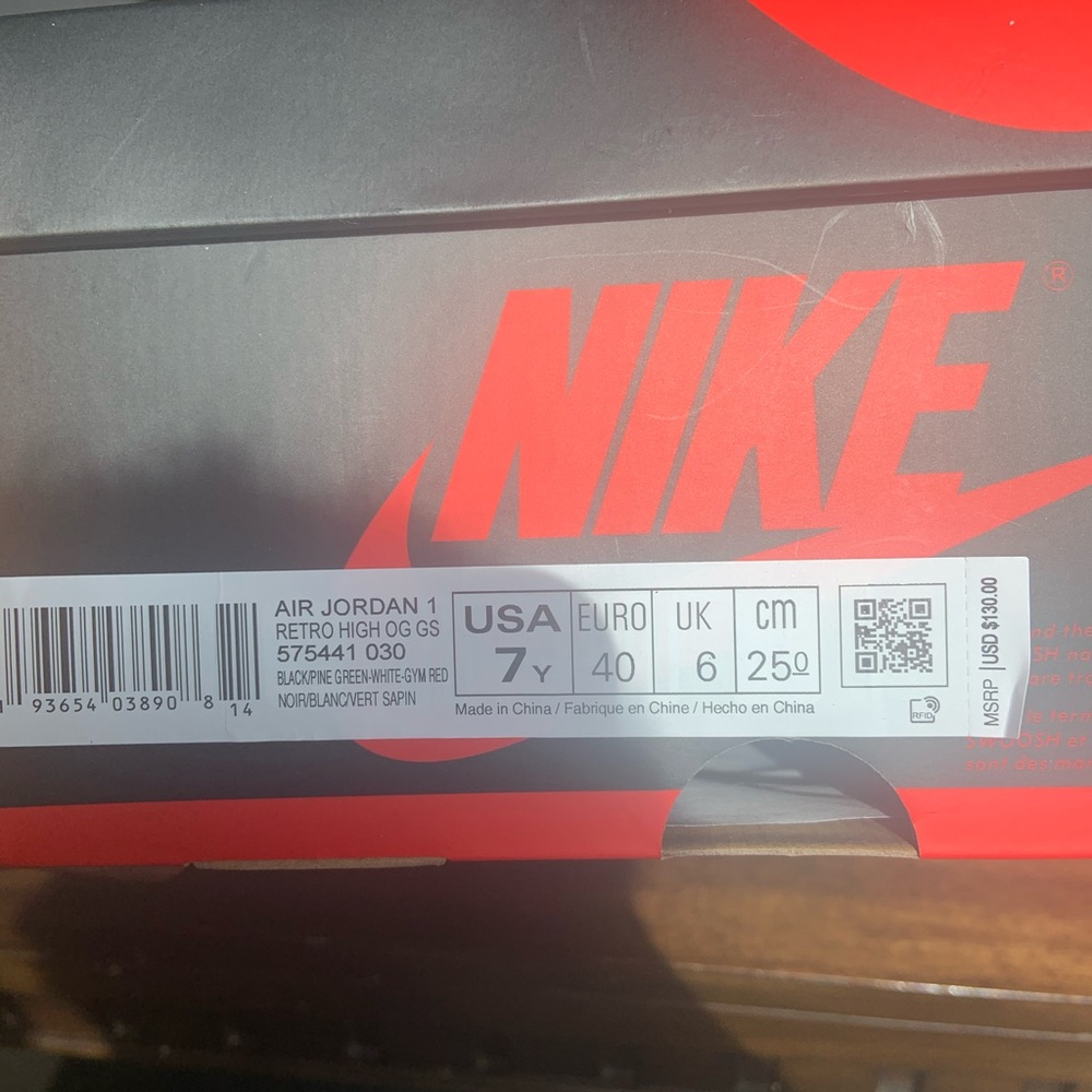 SOLD❌❌❌❌Jordan 1 Retro Pine Green Black - Picture 3 of 3